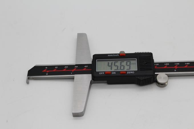 Avec l'interface de sortie de données, crochet simple, calibre vernier électronique de Digital de mesure noire de profondeur